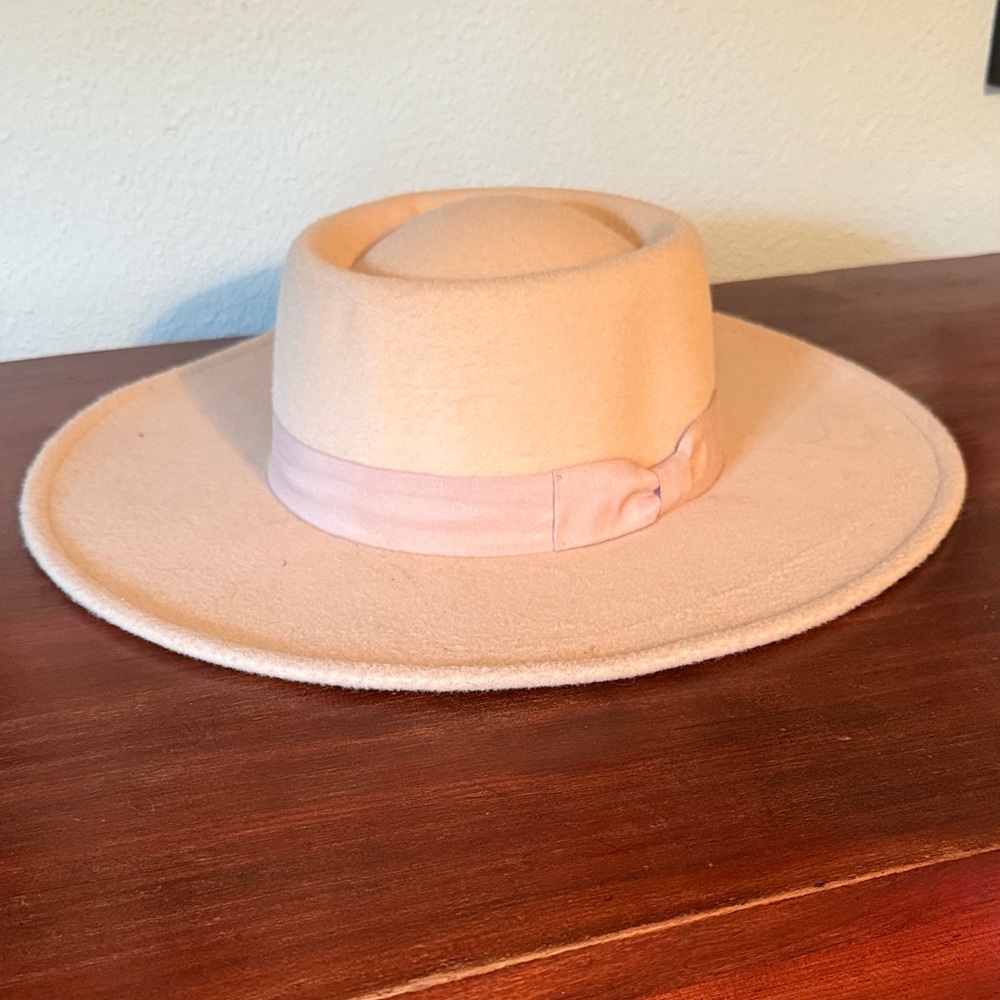 Elegant Cream Wide-Brim Hat